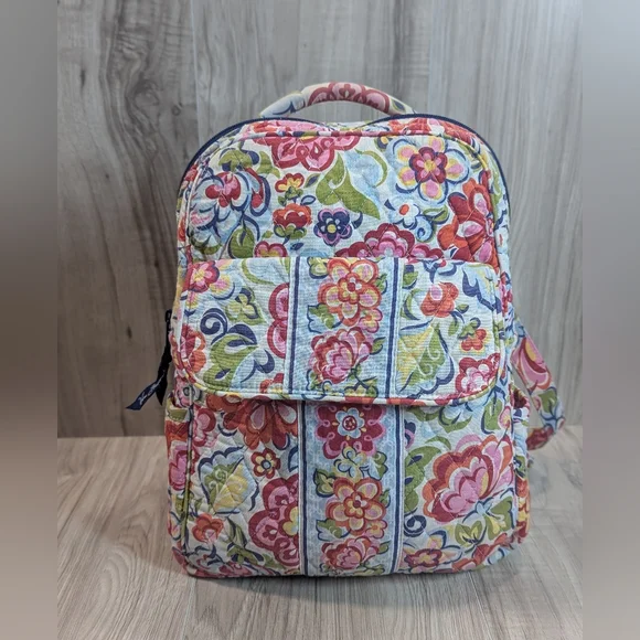 Vera Bradley | Bags | Vera Bradley Hope Garden Floral  display picture 3